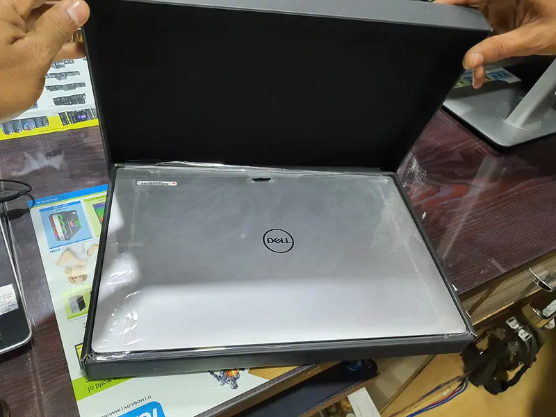 Dell Precision 5510 Mobile Workstation Laptop, Intel Core i7-6820HQ, 16GB ... - Master