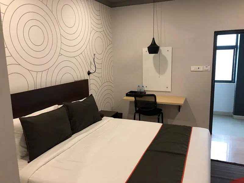 Rental (4 STAR HOTEL) Egmore Periyamet  40000sqft EVEREST PARRYS Poonamallee High ROAD Mount Road  Property - Master