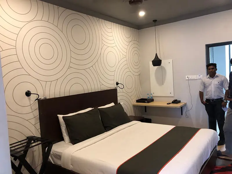 Rental (4 STAR HOTEL) Egmore Periyamet  40000sqft EVEREST PARRYS Poonamallee High ROAD Mount Road  Property - Master