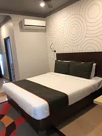 Rental (4 STAR HOTEL) Egmore Periyamet  40000sqft EVEREST PARRYS Poonamallee High ROAD Mount Road  Property - Master