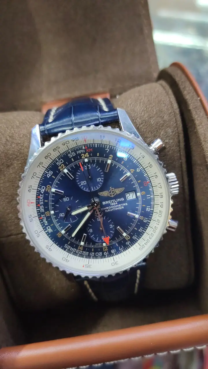 Breitling Navitimer World 46mm A24322 Steel Black - Master