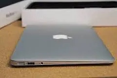 Apple MacBook Air A1466 13.3-inch Laptop (Core i7/8GB/128GB/Sierra/Integrated Graphics), Silver - Master