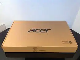 New Acer Z 476 14-inch Laptop (Intel Core i3 2 GHz 6th Gen/4GB Ram /1TB HDD) 3yrs wty - Master