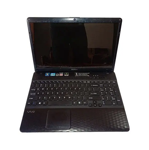 Sony Vaio PCG 71811W | Core i3 4GB/320GB | 2nd Gen - Master