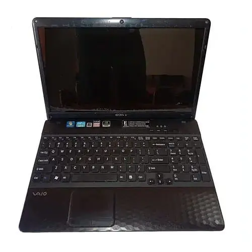 Sony Vaio PCG 71811W | Core i3 4GB/320GB | 2nd Gen - Master